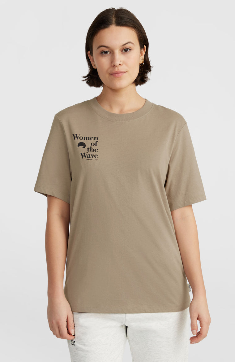 Women of the Wave T-Shirt | Concrete Women of the Wave T-Shirt | Concrete