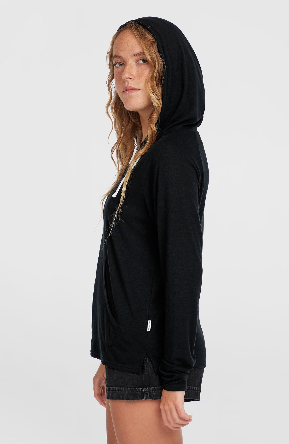 Essentials Langarm-Hoodie | Black Out