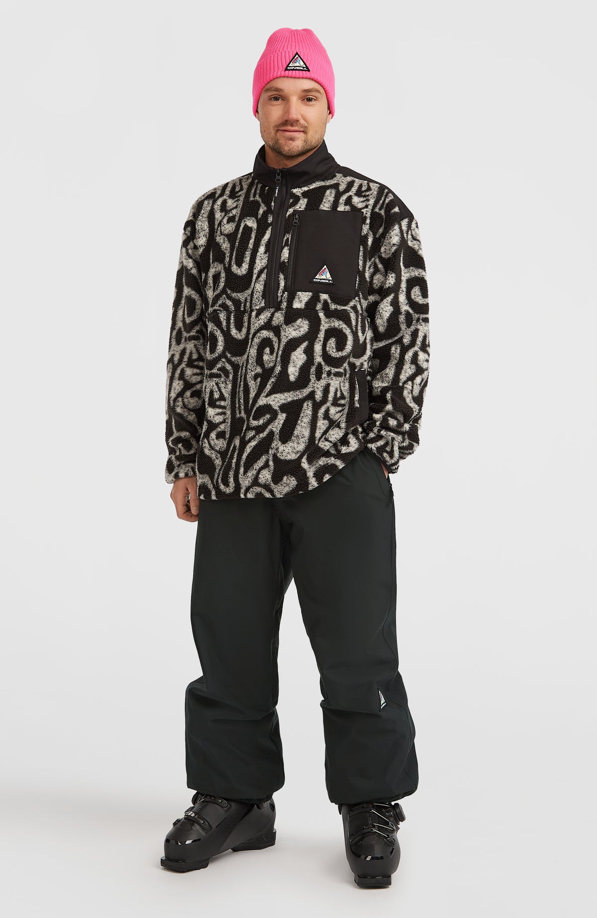 FWC'Play Hyperfleece Pullover | Black/White Legacy