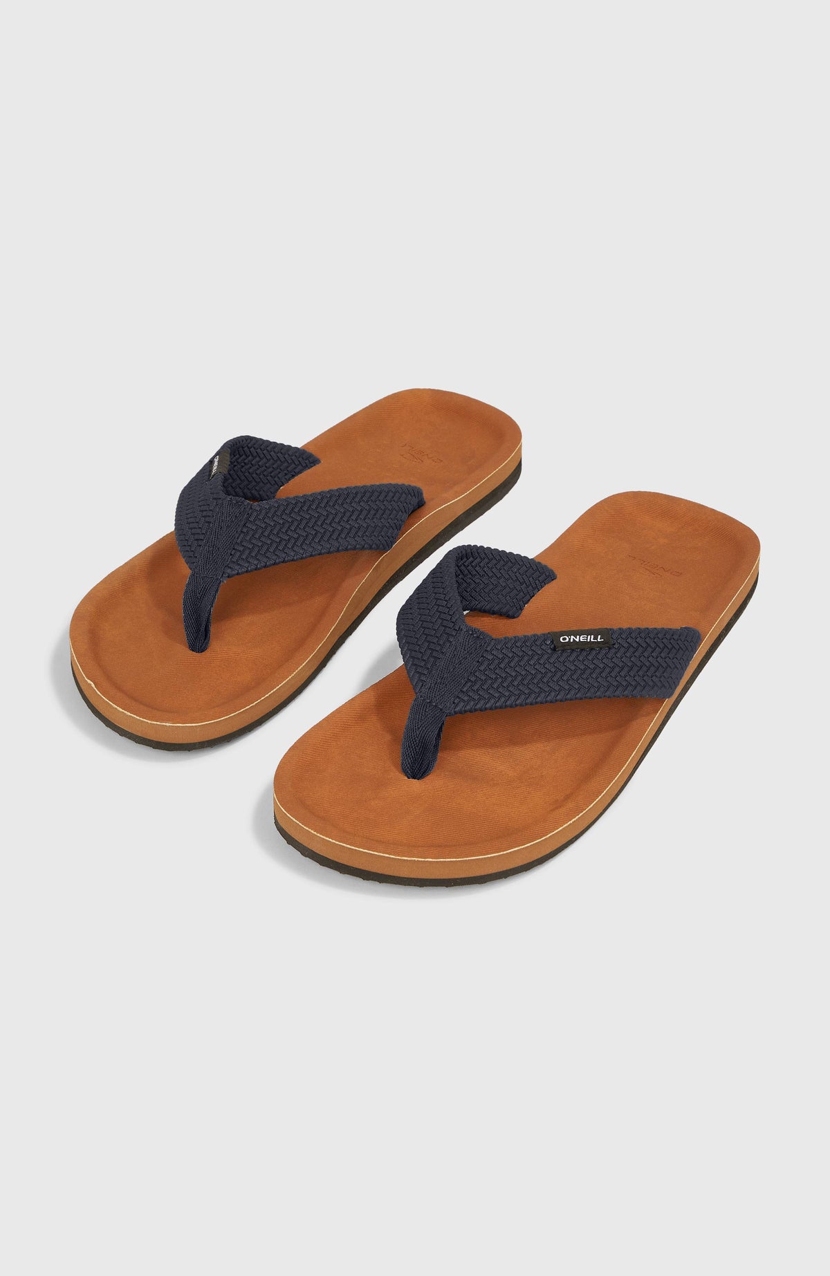 Chad Sandalen | Dijon