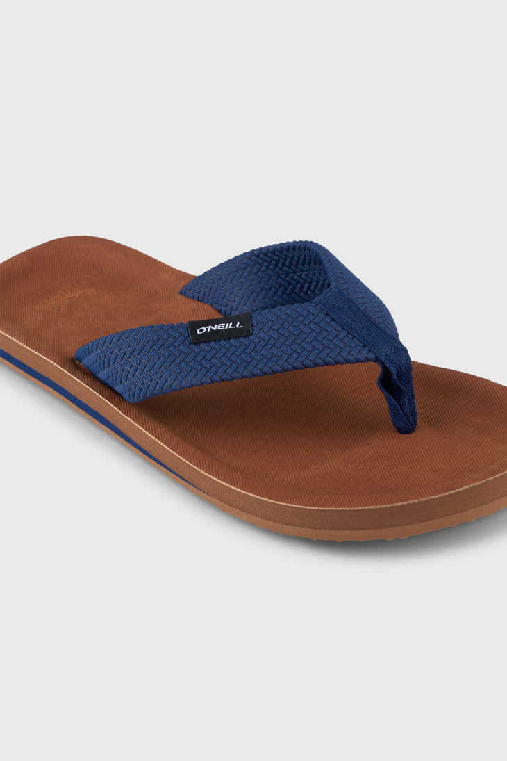 Chad Sandalen | Dijon