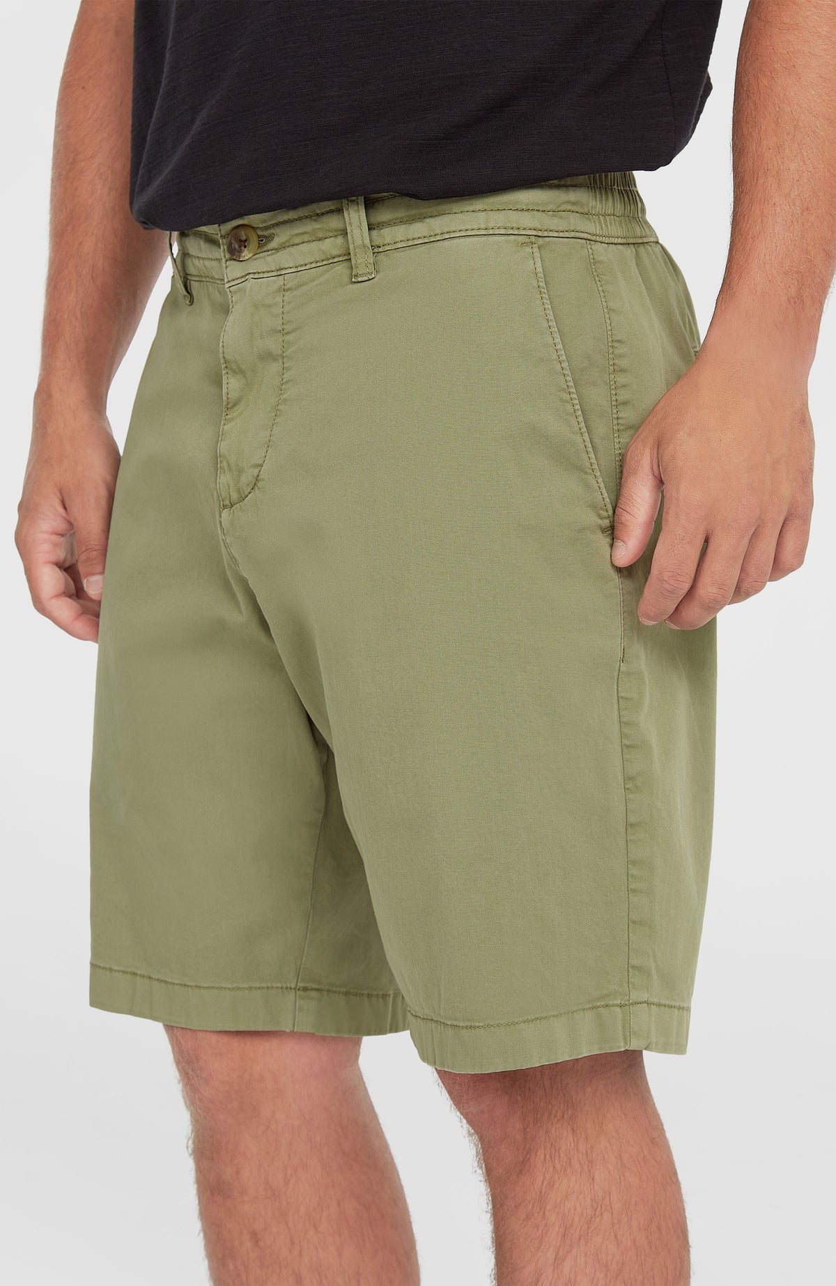 Essentials Chino-Shorts | Avery Fern