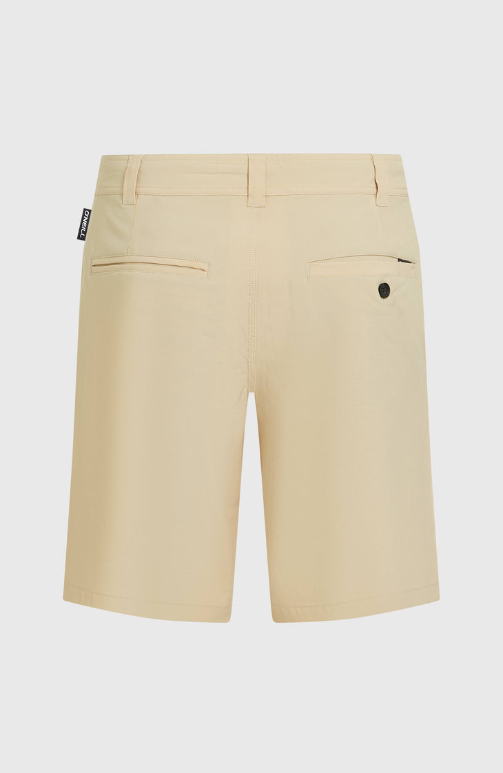 Hybrid 19" Shorts | Cocoa Sand