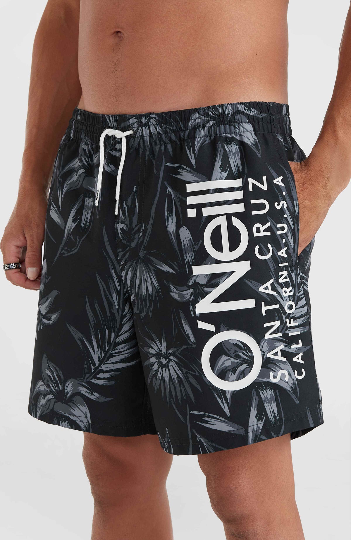 Mix and Match Cali 16'' Badehose | Black Tonal Tropican