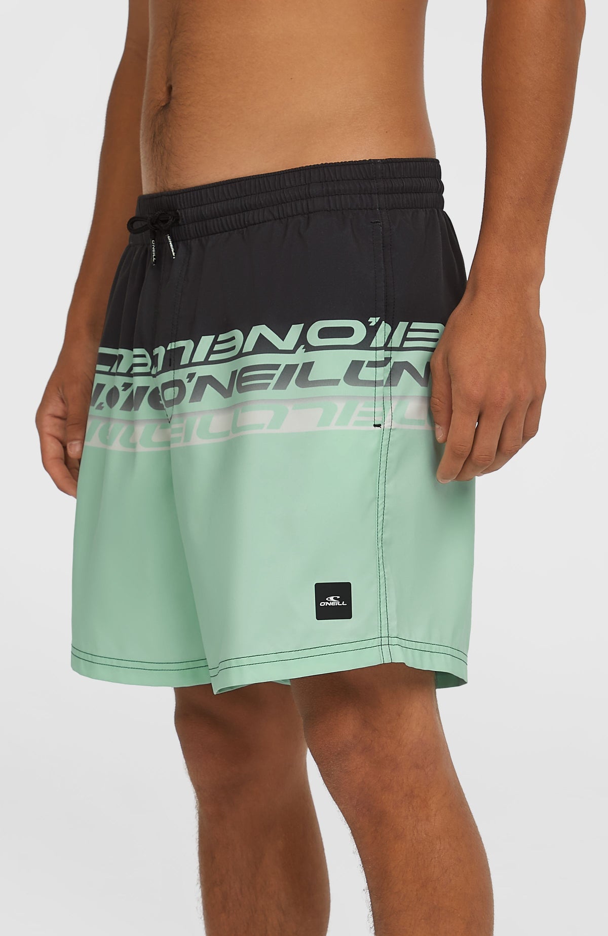 Cali Stripe 16'' Badehose | Green/Black Upside Down Clean