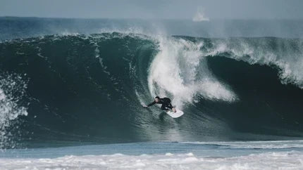Team O'Neill jagt den Swell entlang der portugiesischen Küste