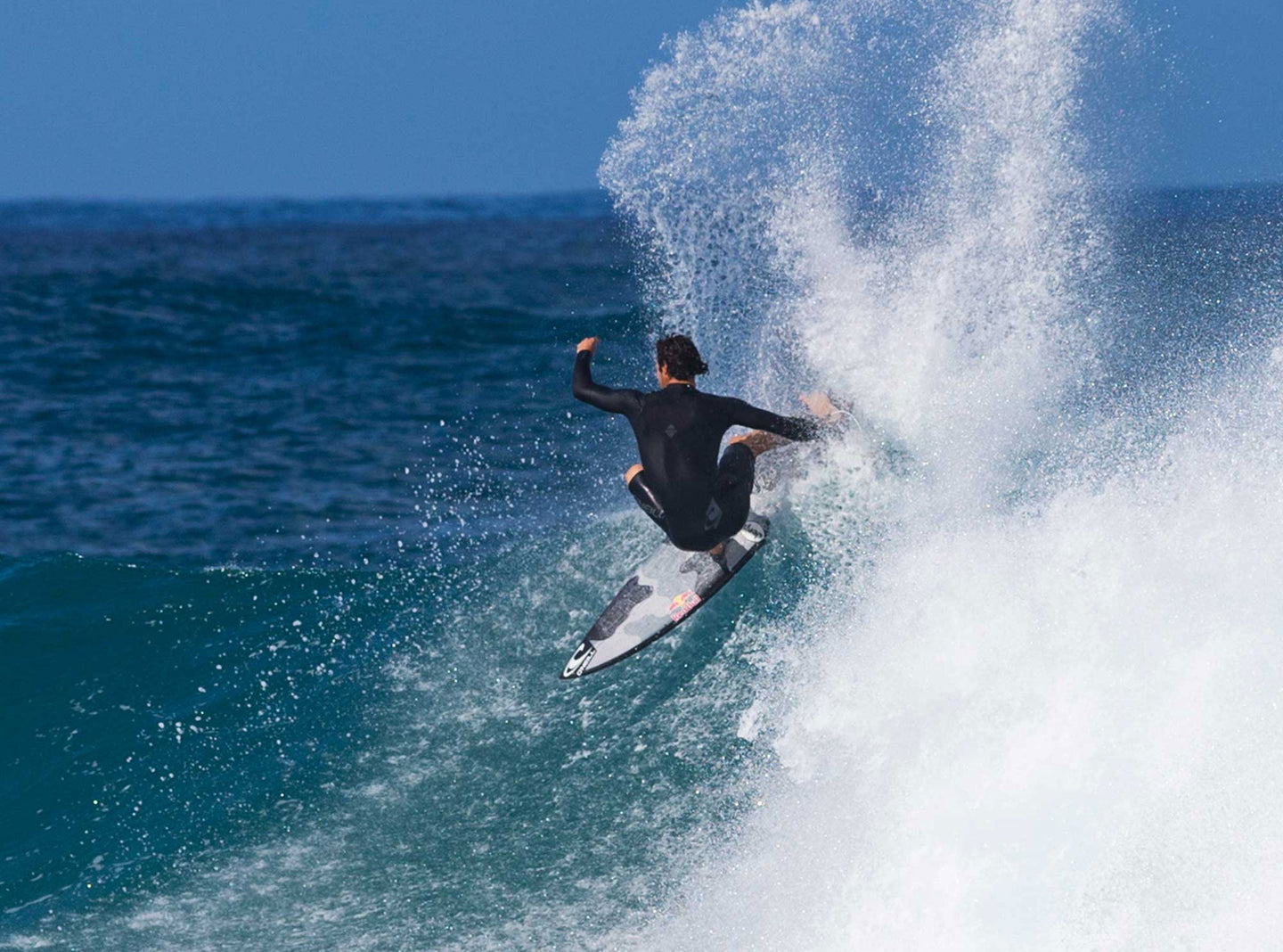 "ICH BIN NICHT IN DER WOHLHABENDSTEN NACHBARSCHAFT AUFGEWACHSEN UND ES HAT MICH DAZU GEBRACHT ZU GLAUBEN, DASS DU DAFÜR KÄMPFEN MUSST, WENN DU ETWAS WILLST."