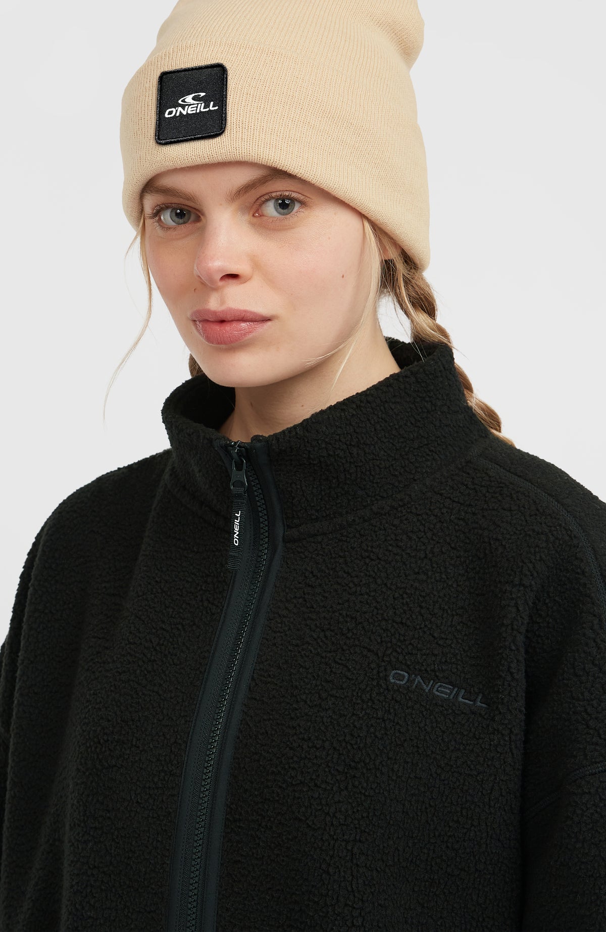Flauschige Must-Have Fleecejacke mit Reißverschluss | Black Out