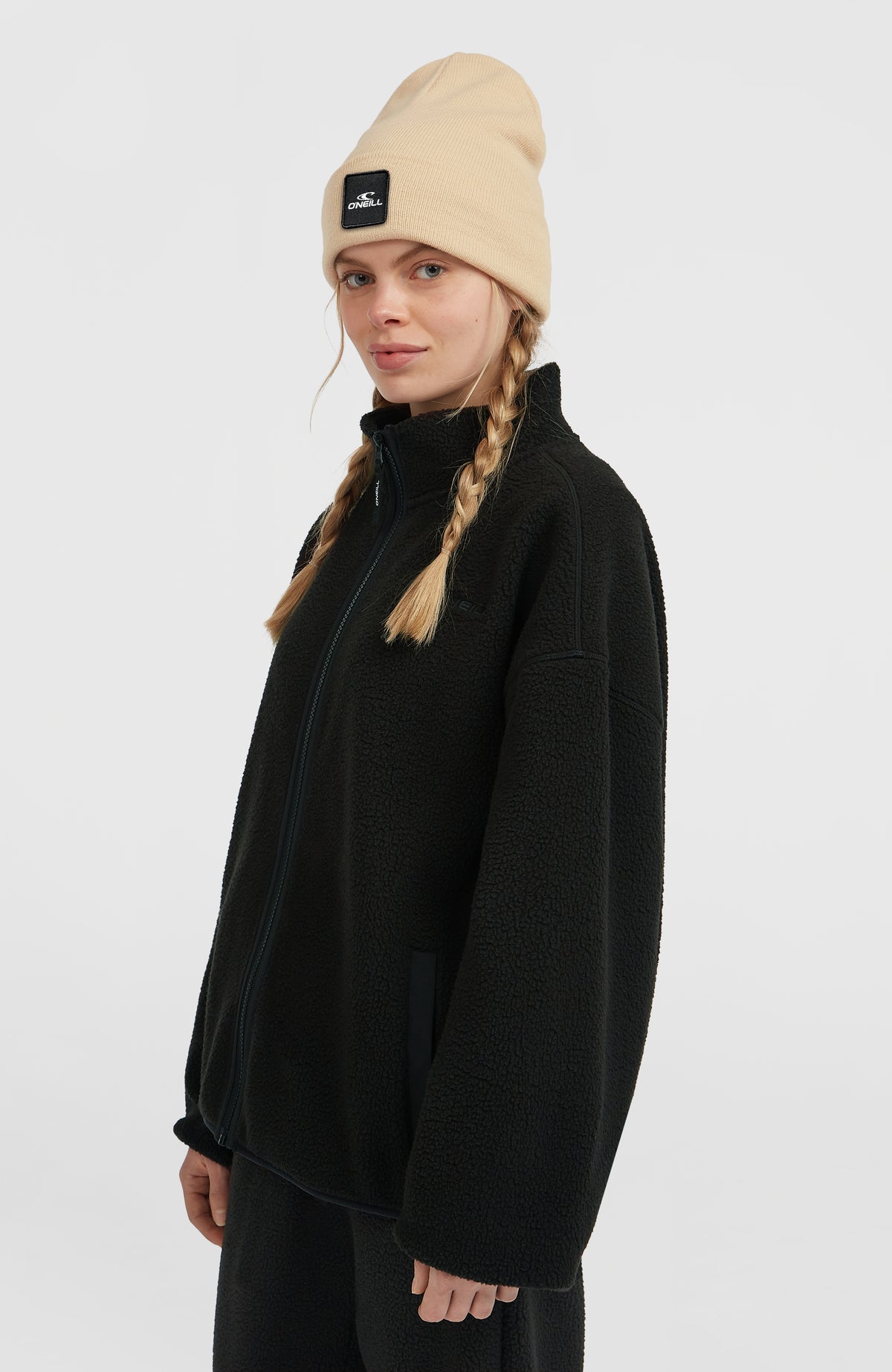 Flauschige Must-Have Fleecejacke mit Reißverschluss | Black Out