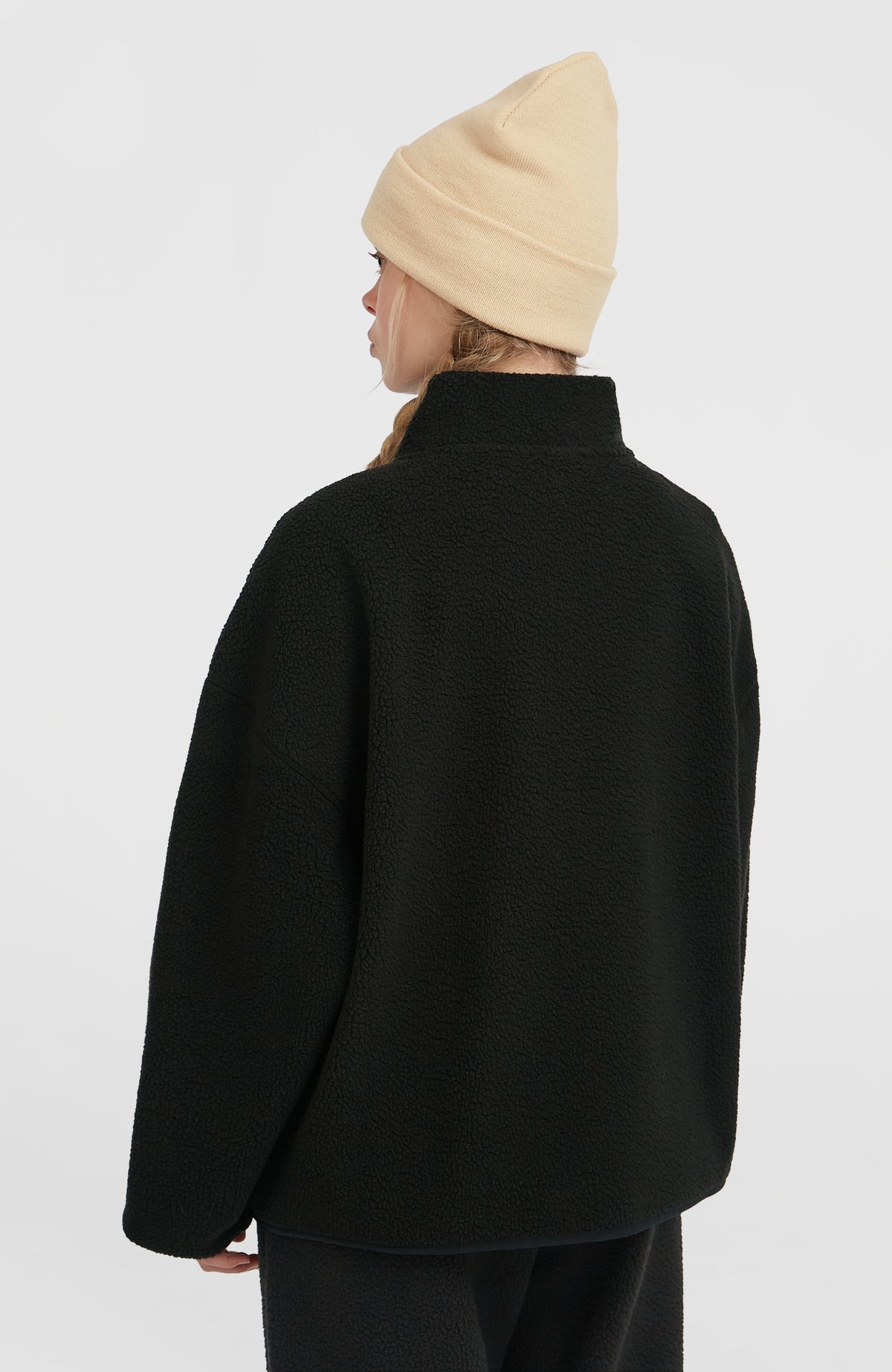 Flauschige Must-Have Fleecejacke mit Reißverschluss | Black Out