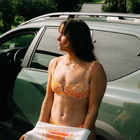 Women Of The Wave Popoyo Matira Bikini-Set | Orange Abstract Wave