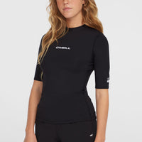 Essentials Shortsleeve-Schwimmshirt | Black Out