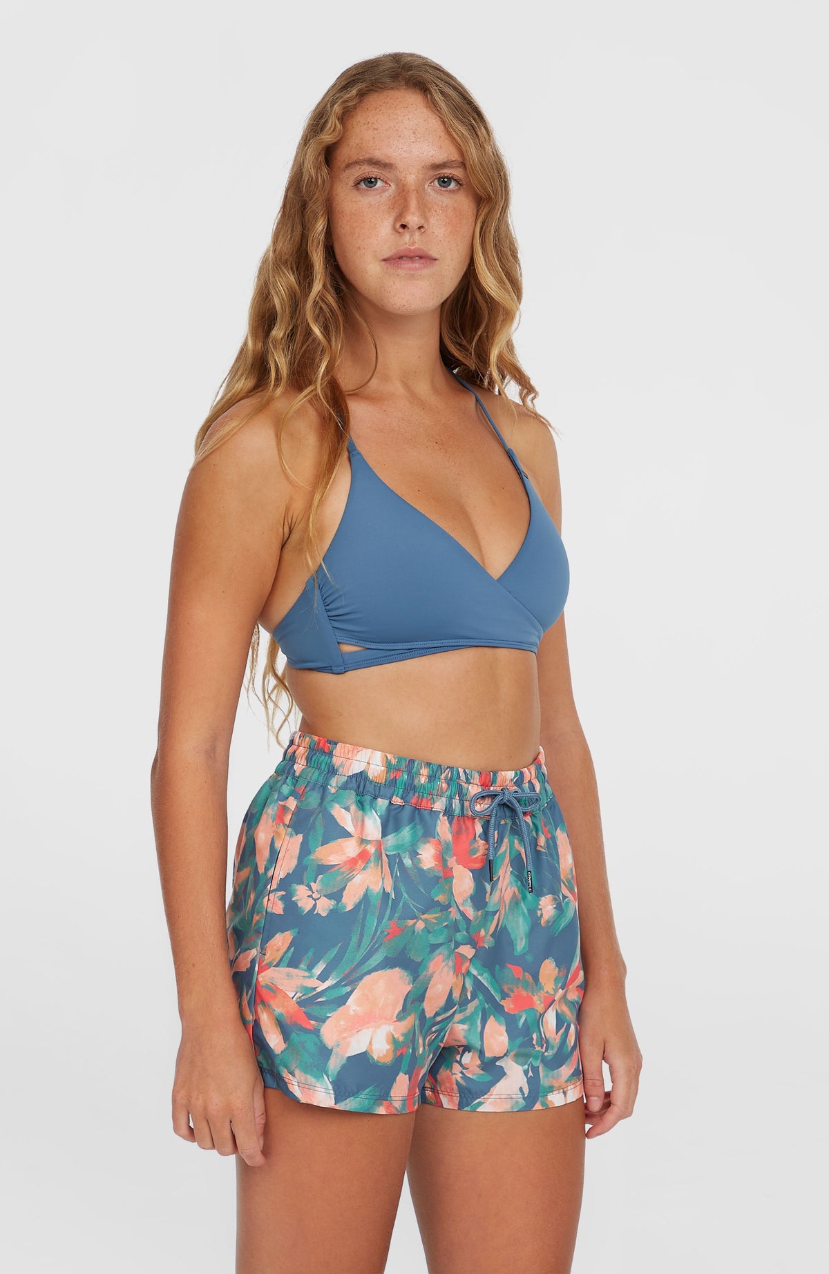 Essentials Print 12'' Badeshorts | Blue Painted Tropics