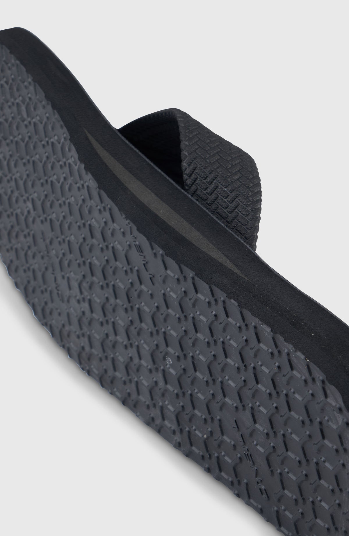 Chad Sandalen | Black Out