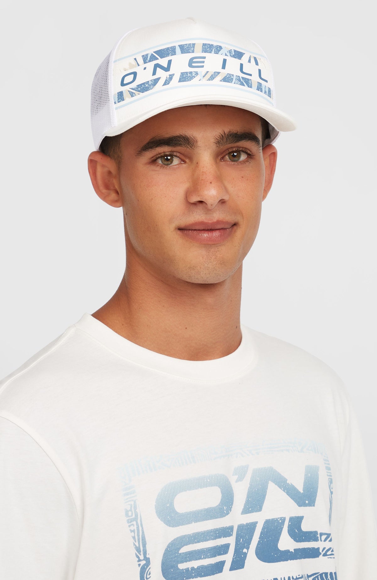 Flower Trucker Cap | Snow White