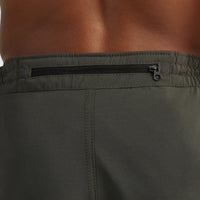 Packable 15'' Hybrid Shorts | Raven