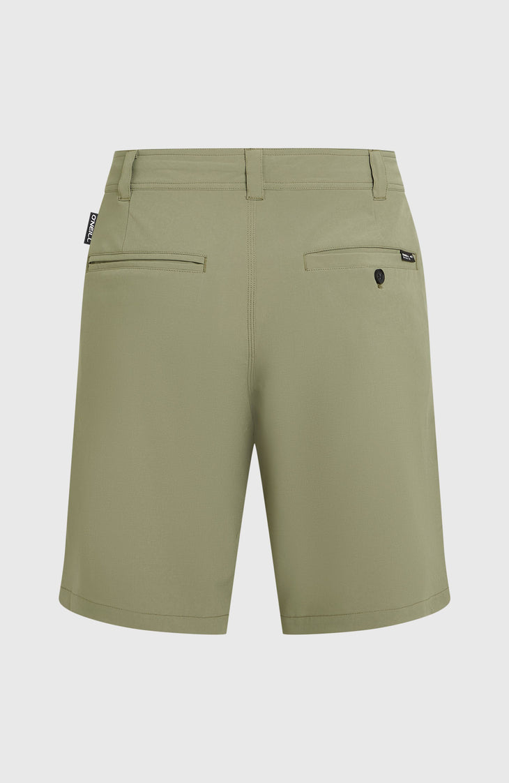 Hybrid 19" Shorts | Avery Fern