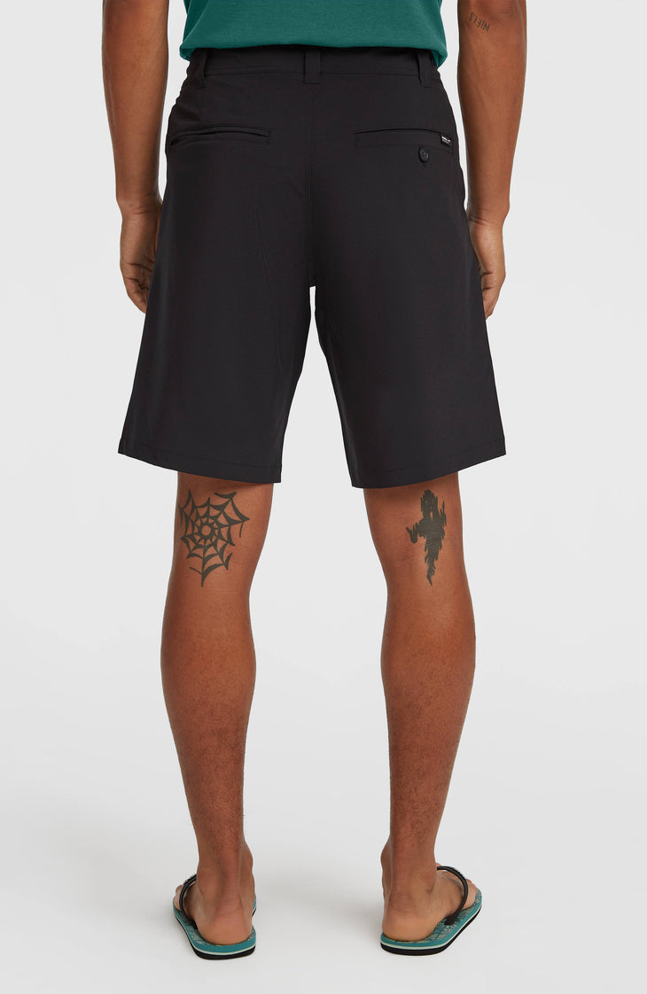 Hybrid 19" Shorts | Black Out