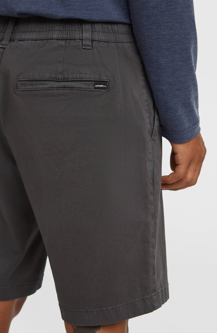 Essentials Chino-Shorts | Raven