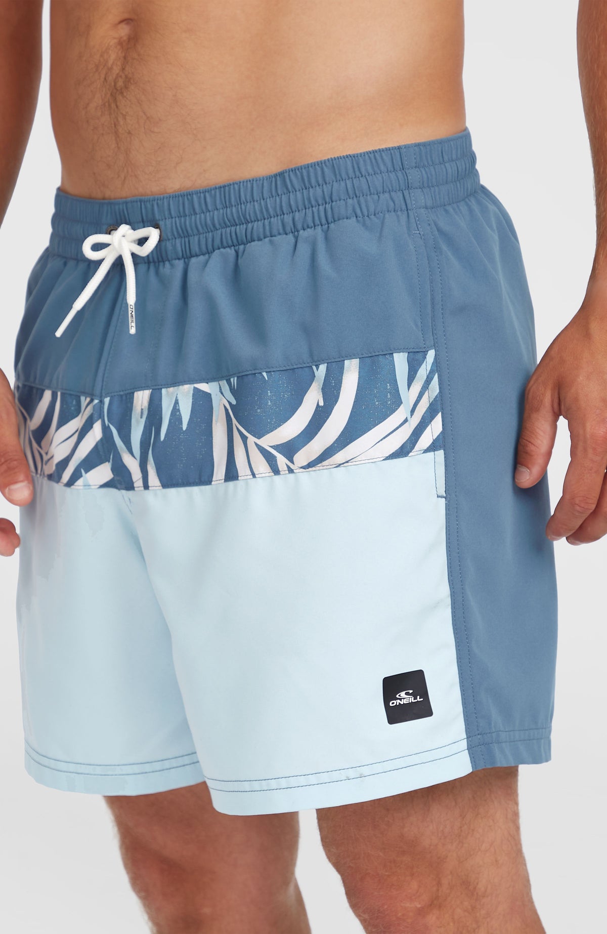 Cali Block 15'' Badehose | Blue Dipped Leaves