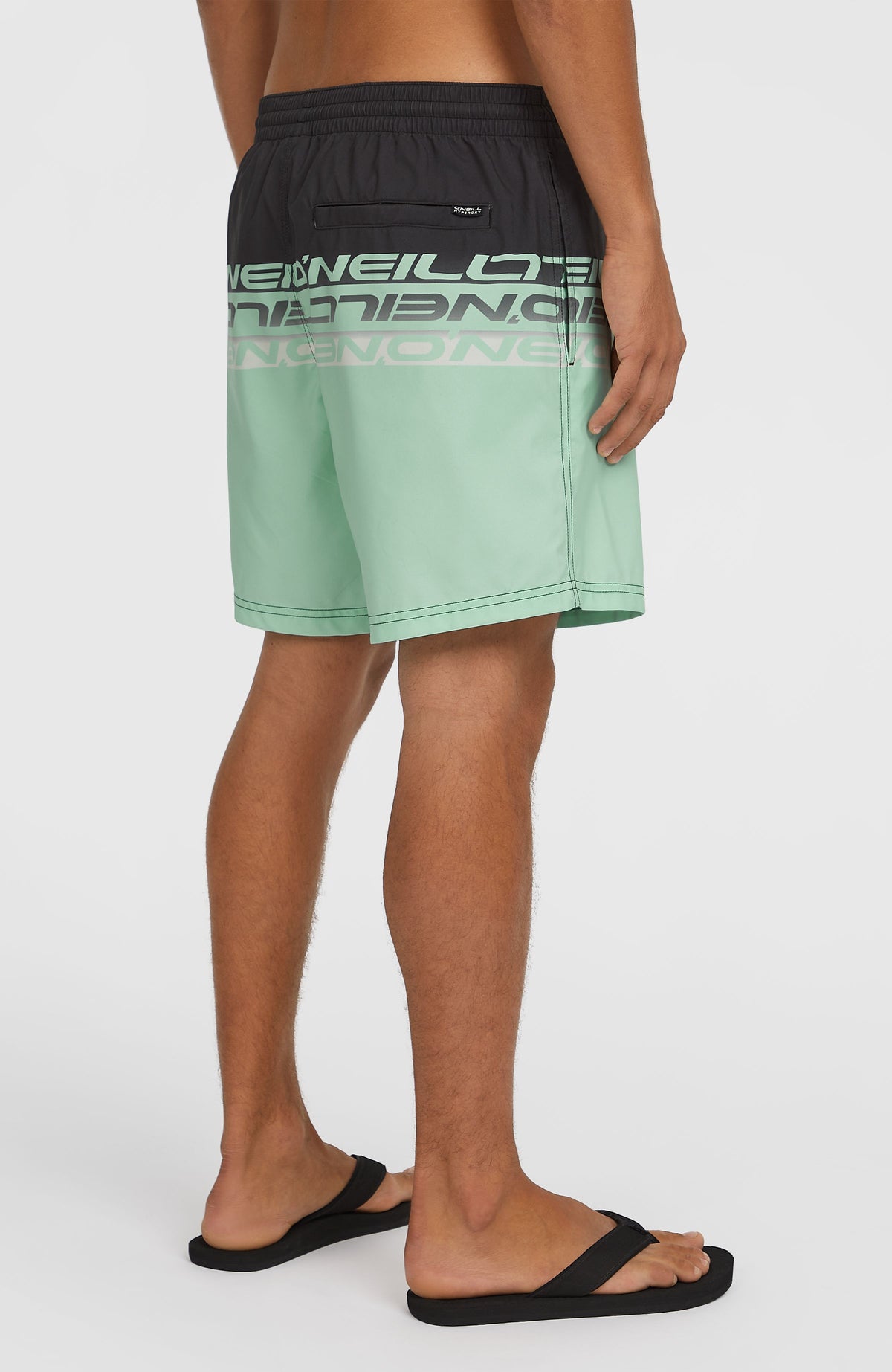 Cali Stripe 16'' Badehose | Green/Black Upside Down Clean