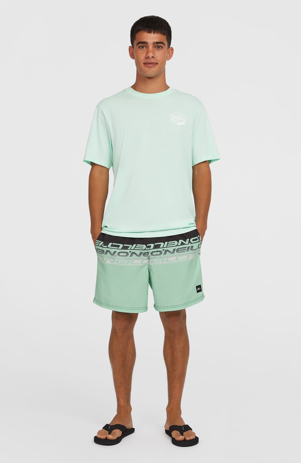 Cali Stripe 16'' Badehose | Green/Black Upside Down Clean