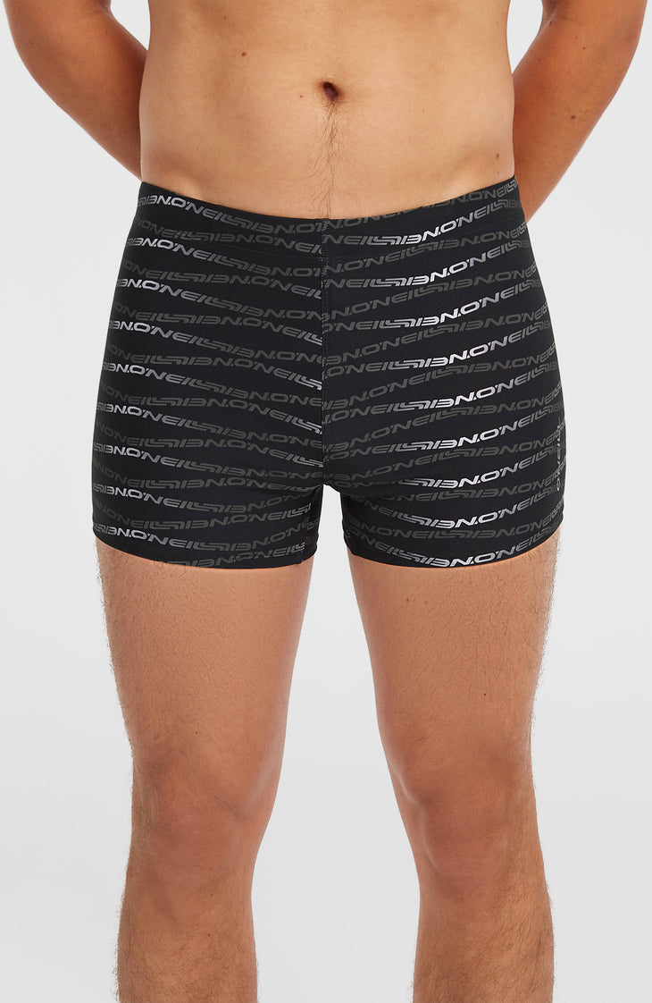 Essentials All-Over-Print Racer Badehose | Black Boys Gradient Stripe