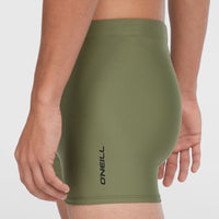 Essentials Racer Badehose | Deep Lichen Green